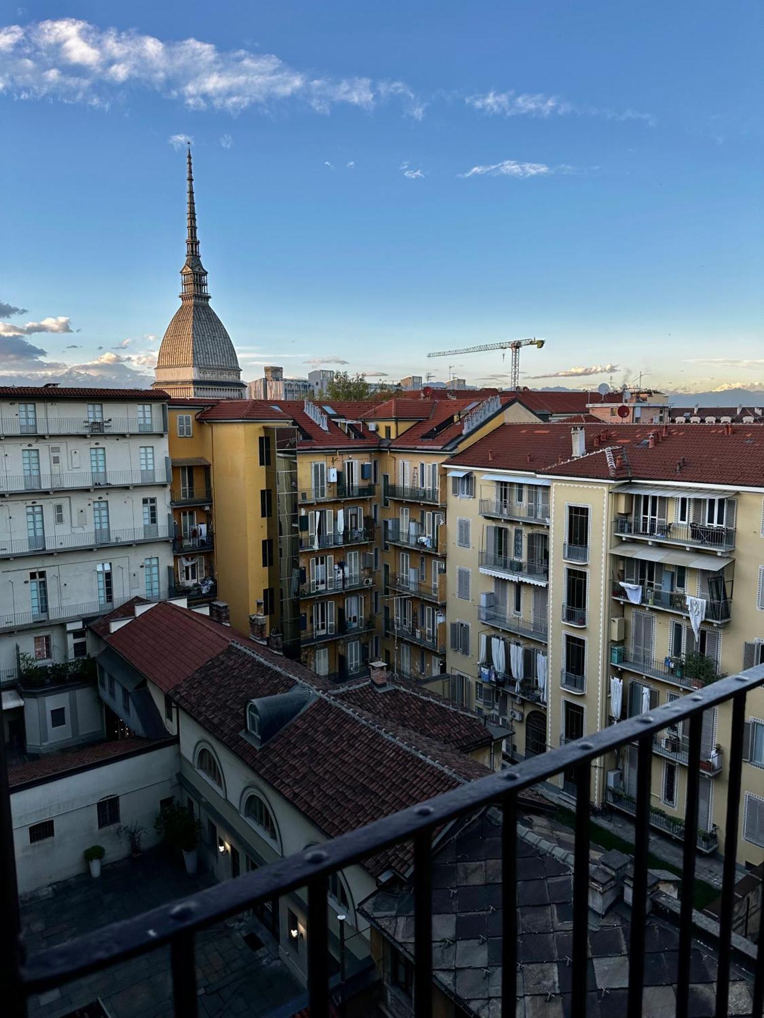 Apartamento Le Finestre Sulla Mole Turín Exterior foto