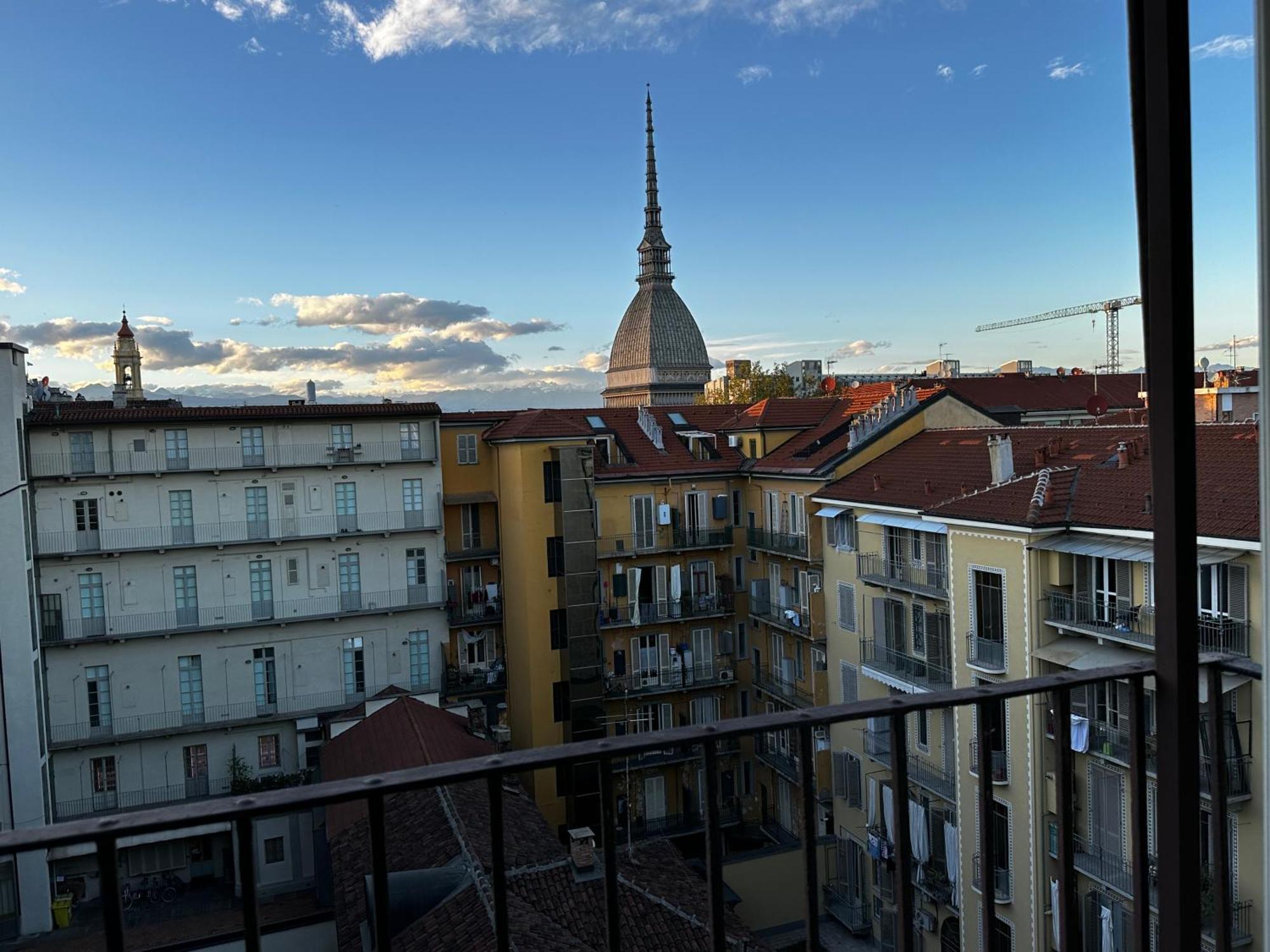 Apartamento Le Finestre Sulla Mole Turín Exterior foto